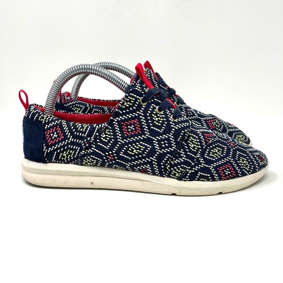 Toms‎ Canvas Tennis Shoe Blue Geometric Womens 9 - Picture 1 of 8